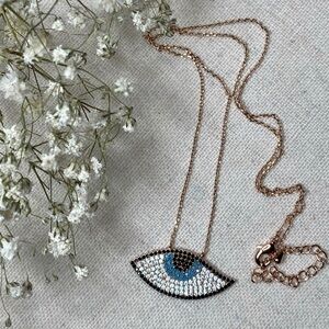 Eye studded necklace.